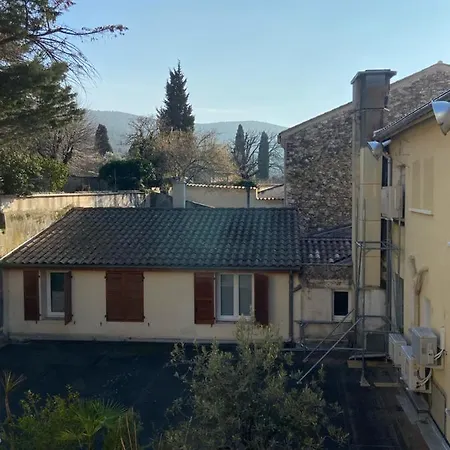 Gasthof Bubble Confortables En Plein Centre De Dieulefit